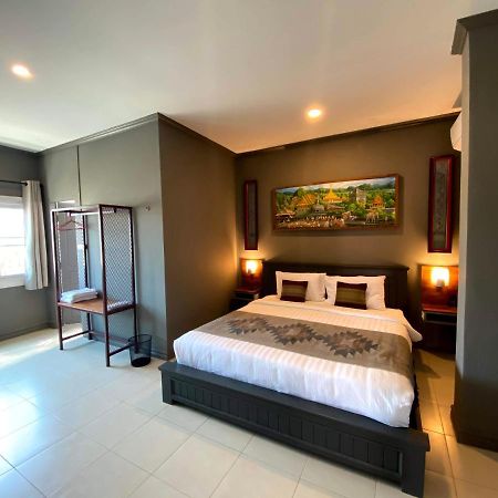 Patuxay Place Vientiane Exteriör bild
