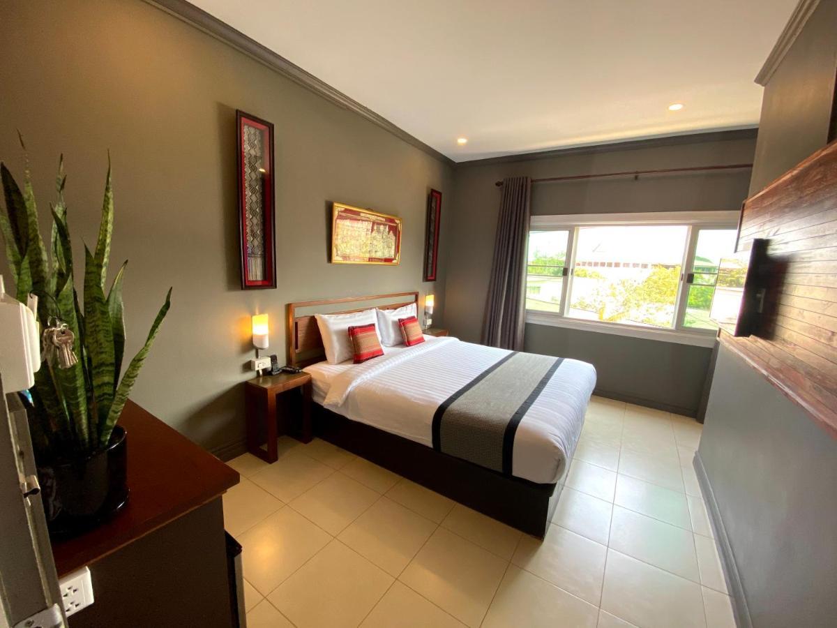 Patuxay Place Vientiane Exteriör bild