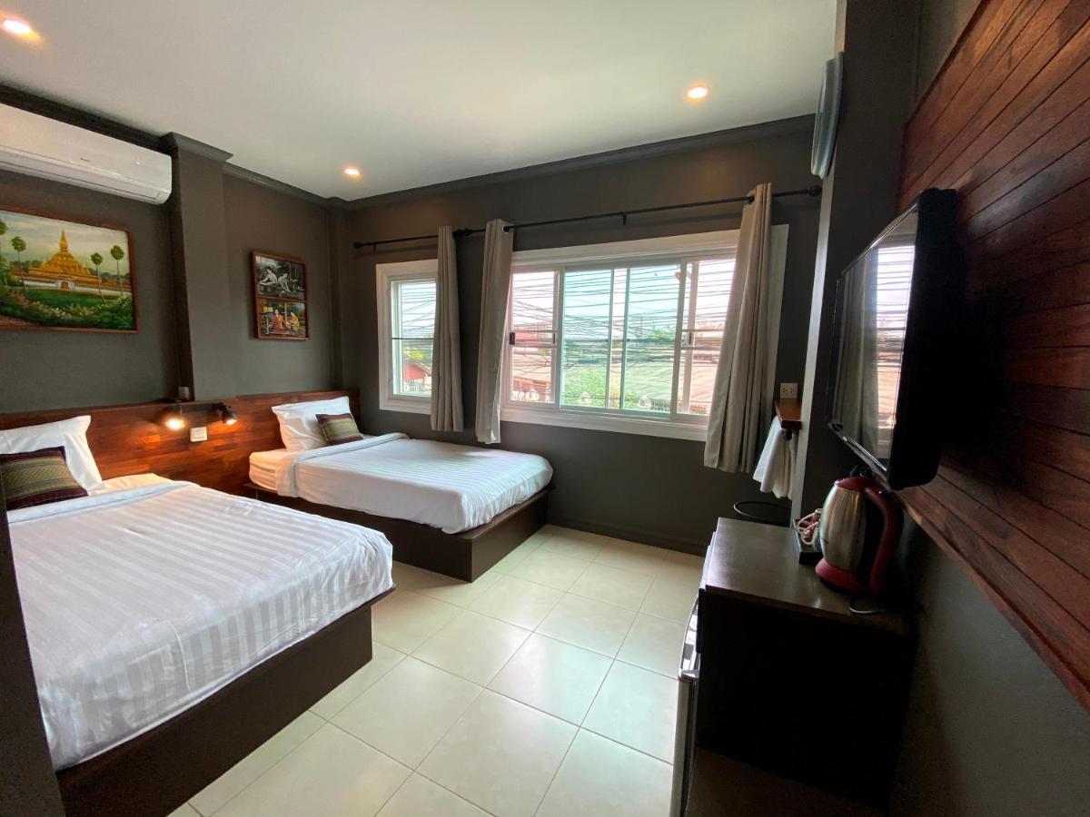 Patuxay Place Vientiane Exteriör bild